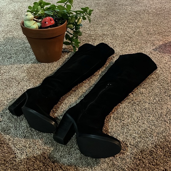 Steve Madden leather suede over knee boots worn once beautiful - Picture 2 of 10